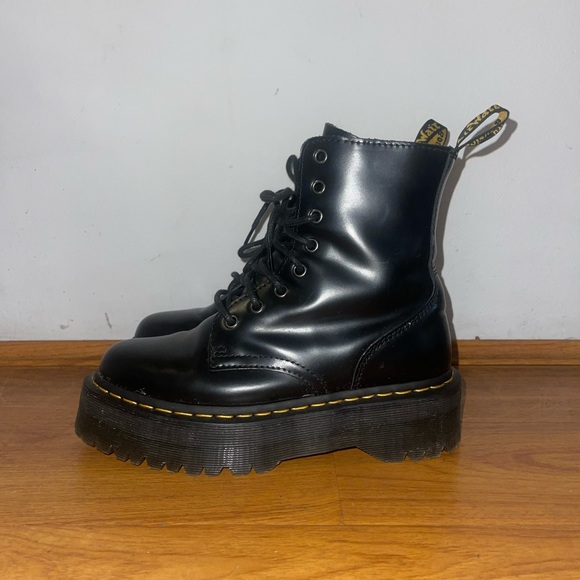 Dr. marten Jadon - Picture 2 of 2